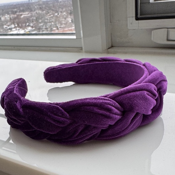 Accessories - Very pretty purple braided velvet headband